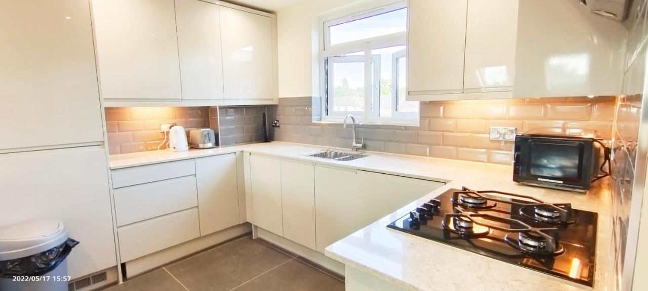 Top Floor Flat 5 Northwood Northwood (Greater London) Exterior foto